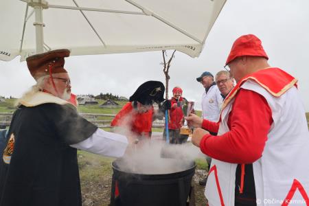 Praznovanje ob vstopu v 95. sezono bajtarstva (44)